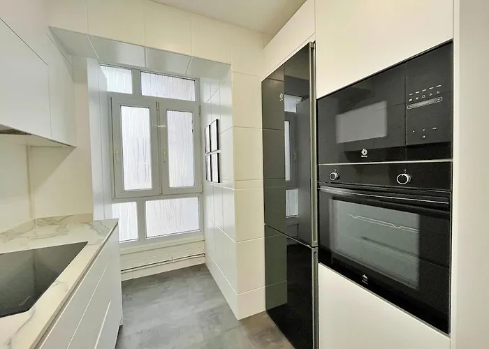 Little Manhattan Apartment *