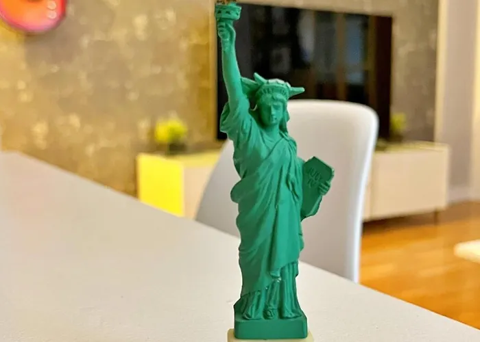 Little Manhattan Apartment